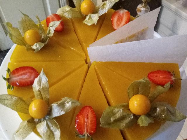 Торт Король Сонця обліпиховий