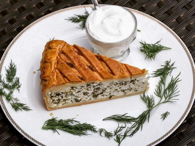 Пиріг з бринзою та зеленню