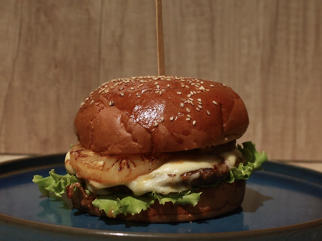 Гавайський Бургер