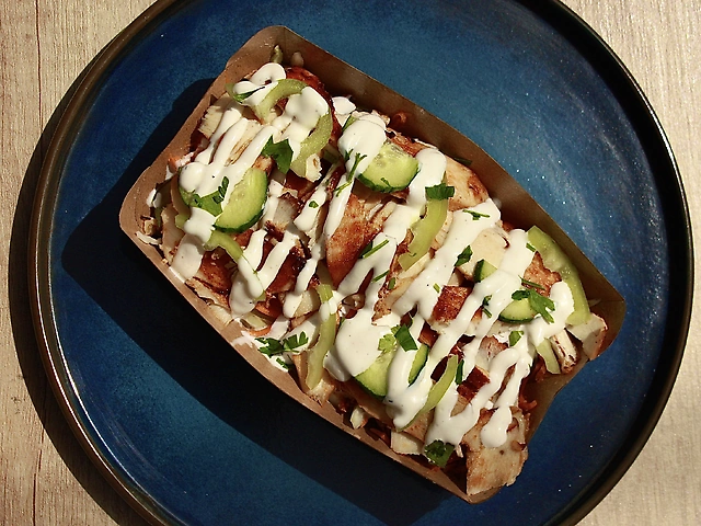 Картопля з м'ясом та овочами