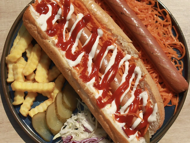 Хот-дог в булочці