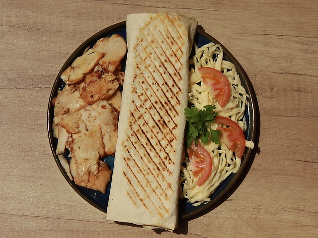 Сулугуні з м'ясом