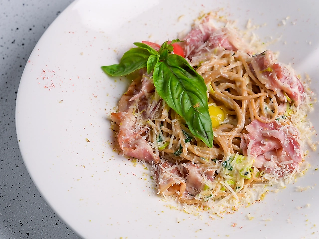 Паста цільнозернова Карбонара