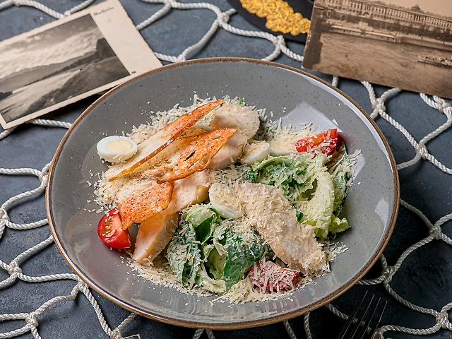 Цезар з курячою грудкою