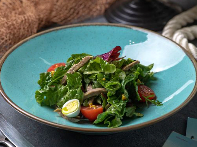 Салат з телячим язиком