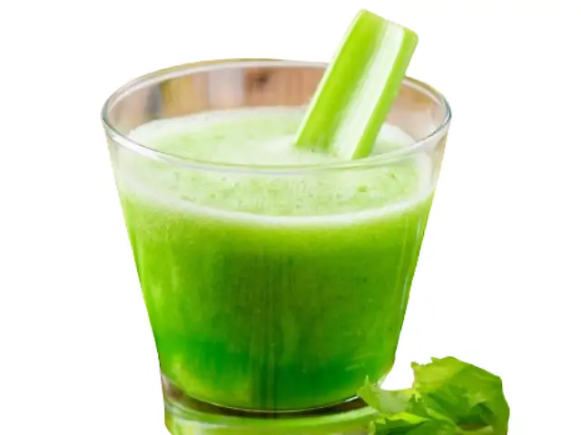 Сельдереевый сок свежеотжаьый