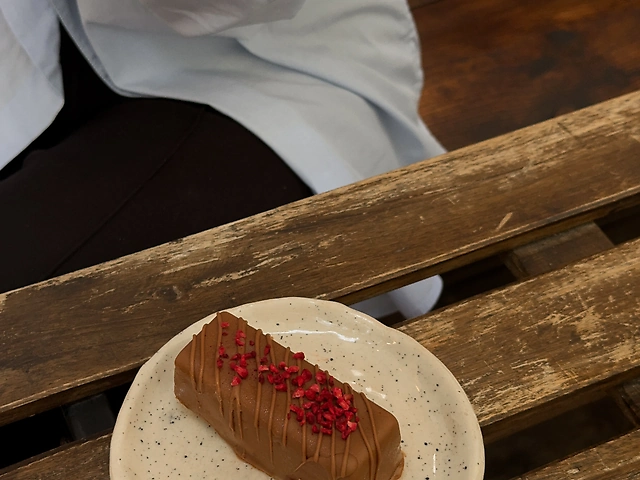 Сирок з малиною