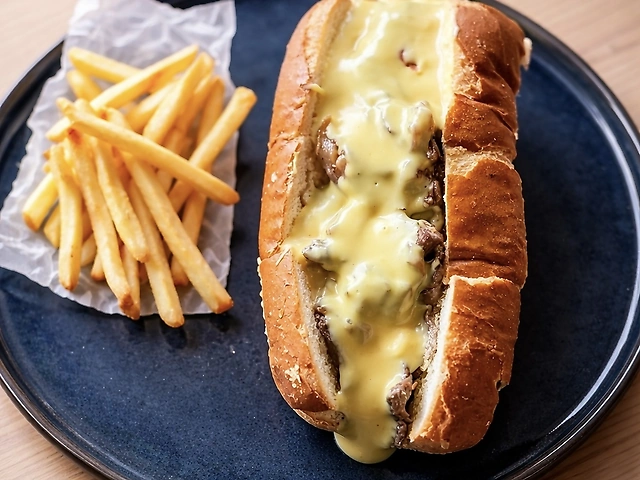 Хот-дог Cheese Bull