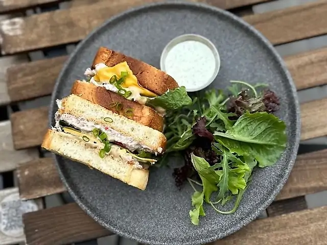 Сендвіч з тунцем