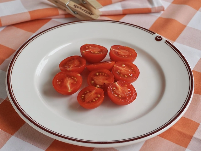 Томат Черрі