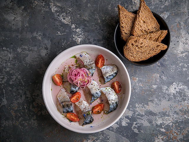 Маринована скумбрія