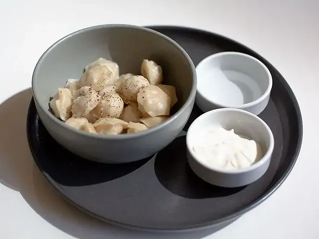 Пельмені зі свининою та яловичиною