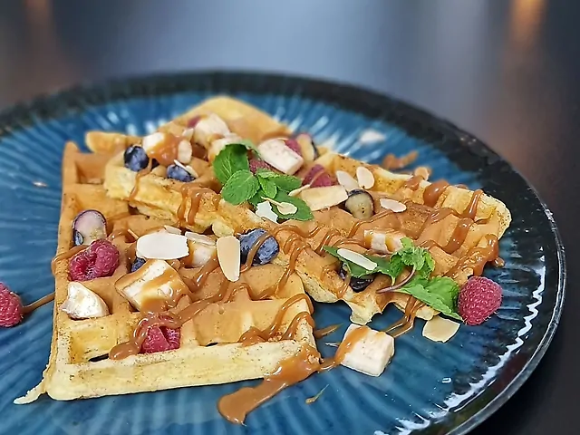 Ягідні вафлі