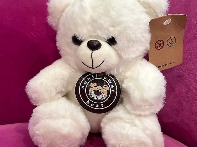 Білий ведмедик