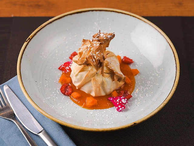 Запечений камамбер з гарбузовою карамеллю