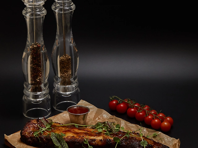 Свинячі ребра запечені