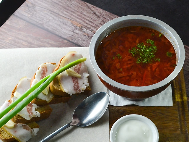 Борщ красный