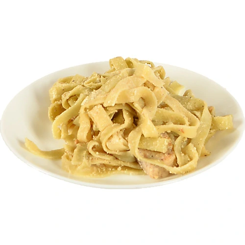 Паста фетучині з куркою та грибами
