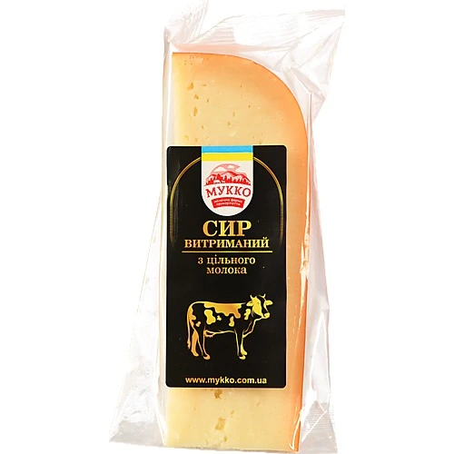 Сир Мукко 50.2% витриманий брус